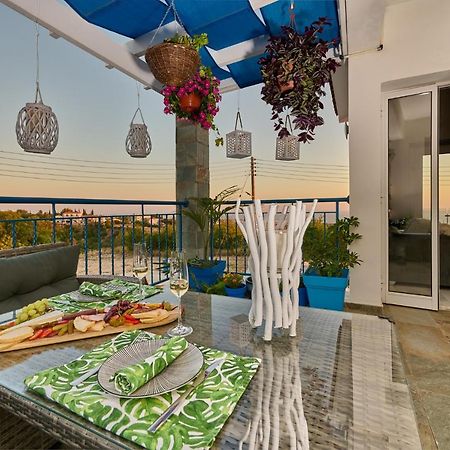 Villanelle Bed & Breakfast Welcomes Dog Lovers Only Tala Exterior foto